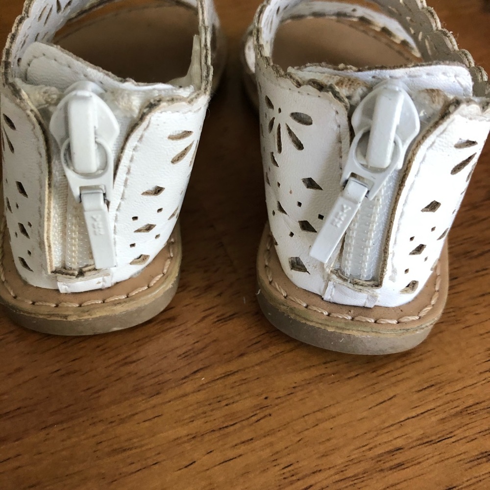 Girls Sandals size 4